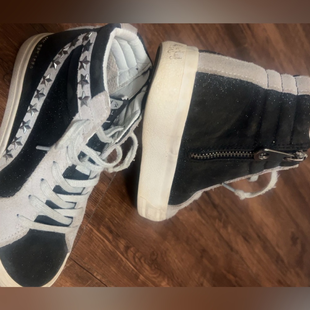 Vintage Havana Hightop Shoes, size 5.5